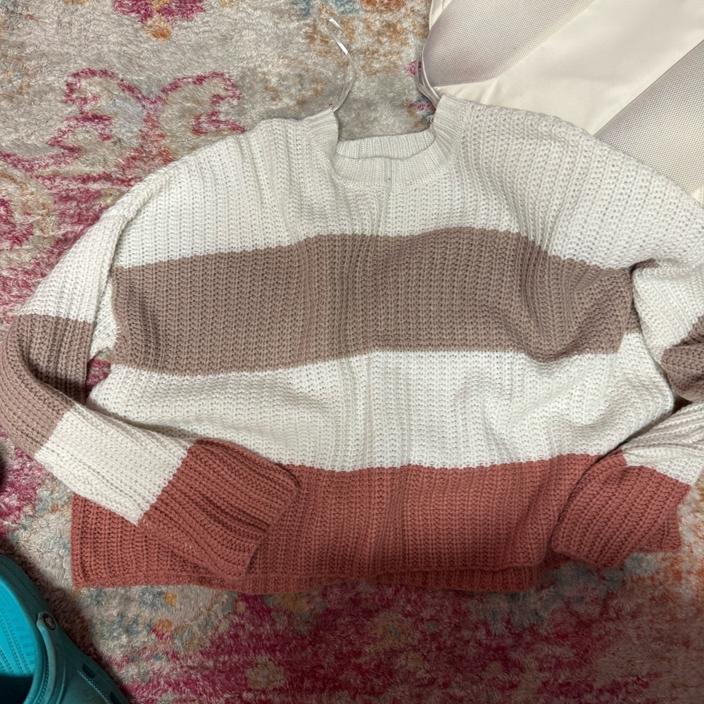 Multi color cropped sweater